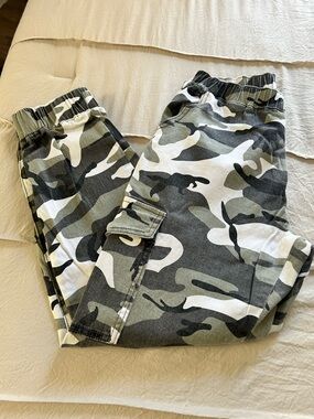 Camo Cargo jeans